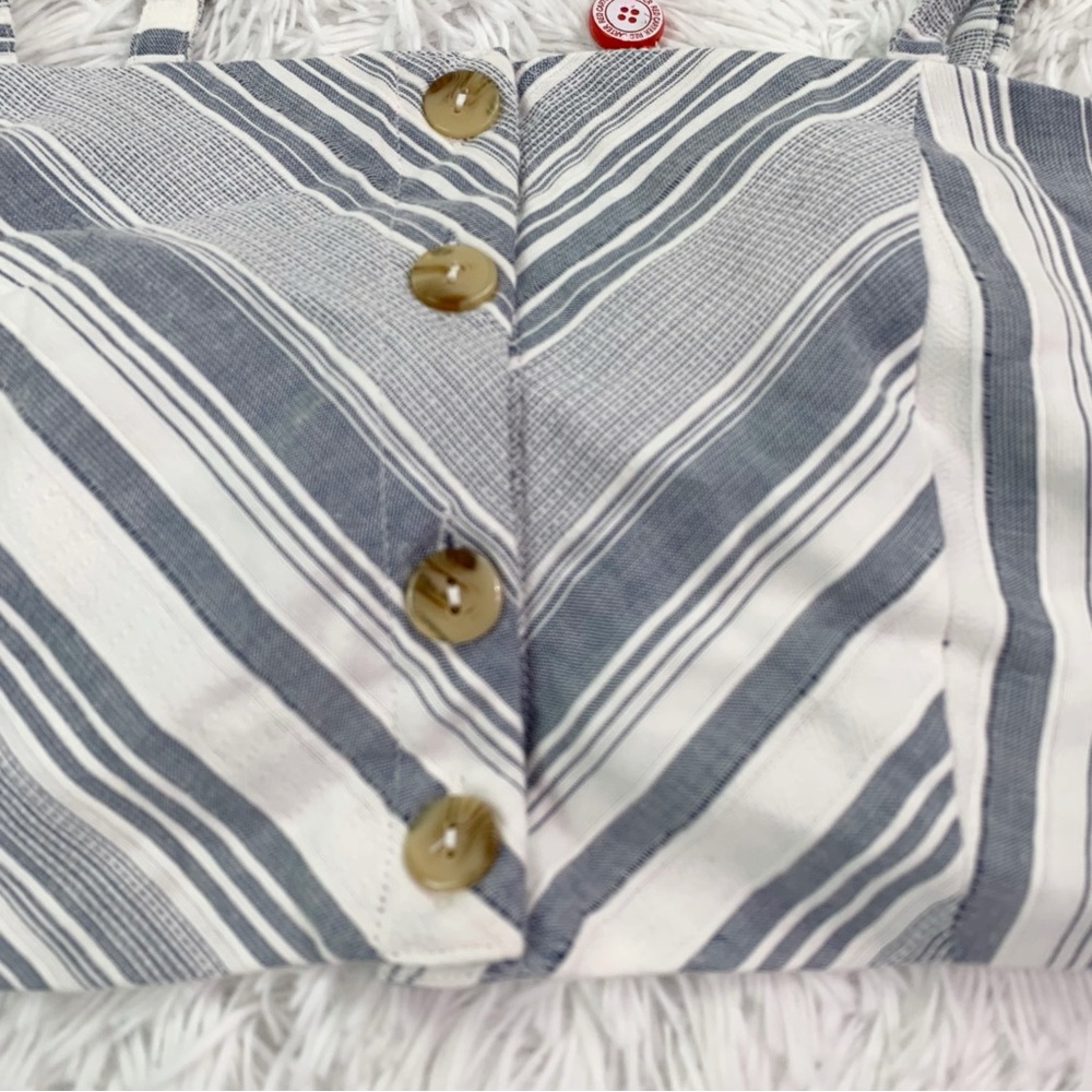 Red Carter NWT Women's striped bow back Crop Top in white blue - Picture 4 of 9